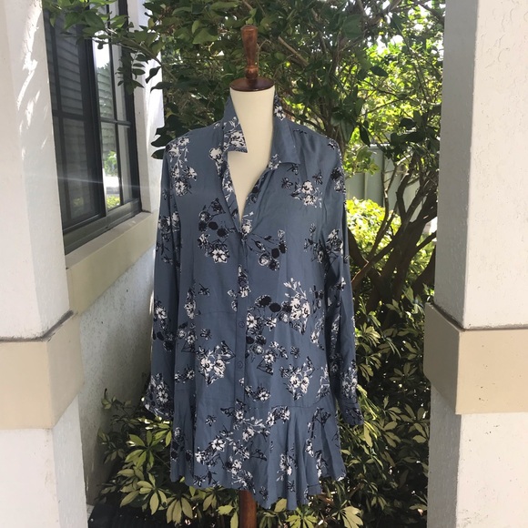 Chelsea & Theodore Dresses & Skirts - Chelsea & Theodore Asymmetric Hem Print Dress